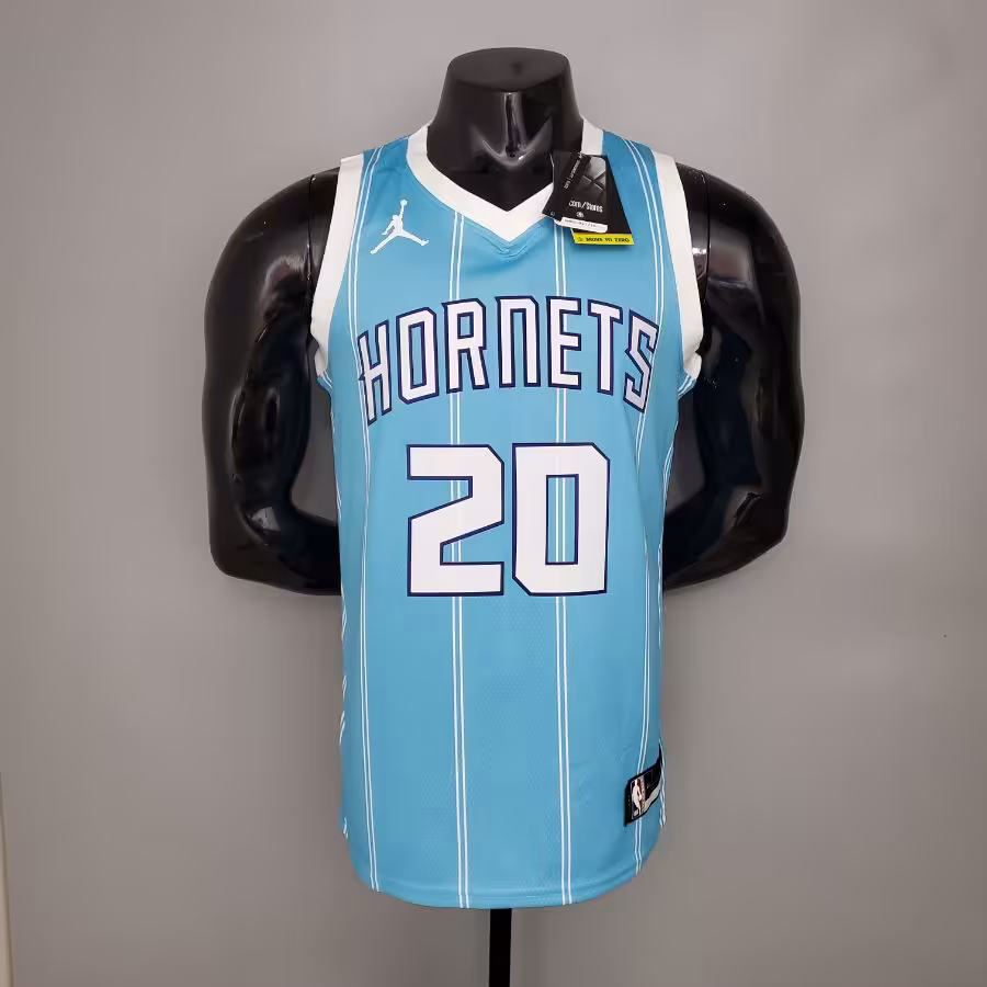 لباس آبی شارلوت هورنتس آیکن ادیشن