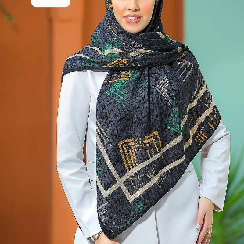 روسری نخی گارزا مربعی سبز
قواره 125
دور دست دوز
کیفیت پارچه عالی