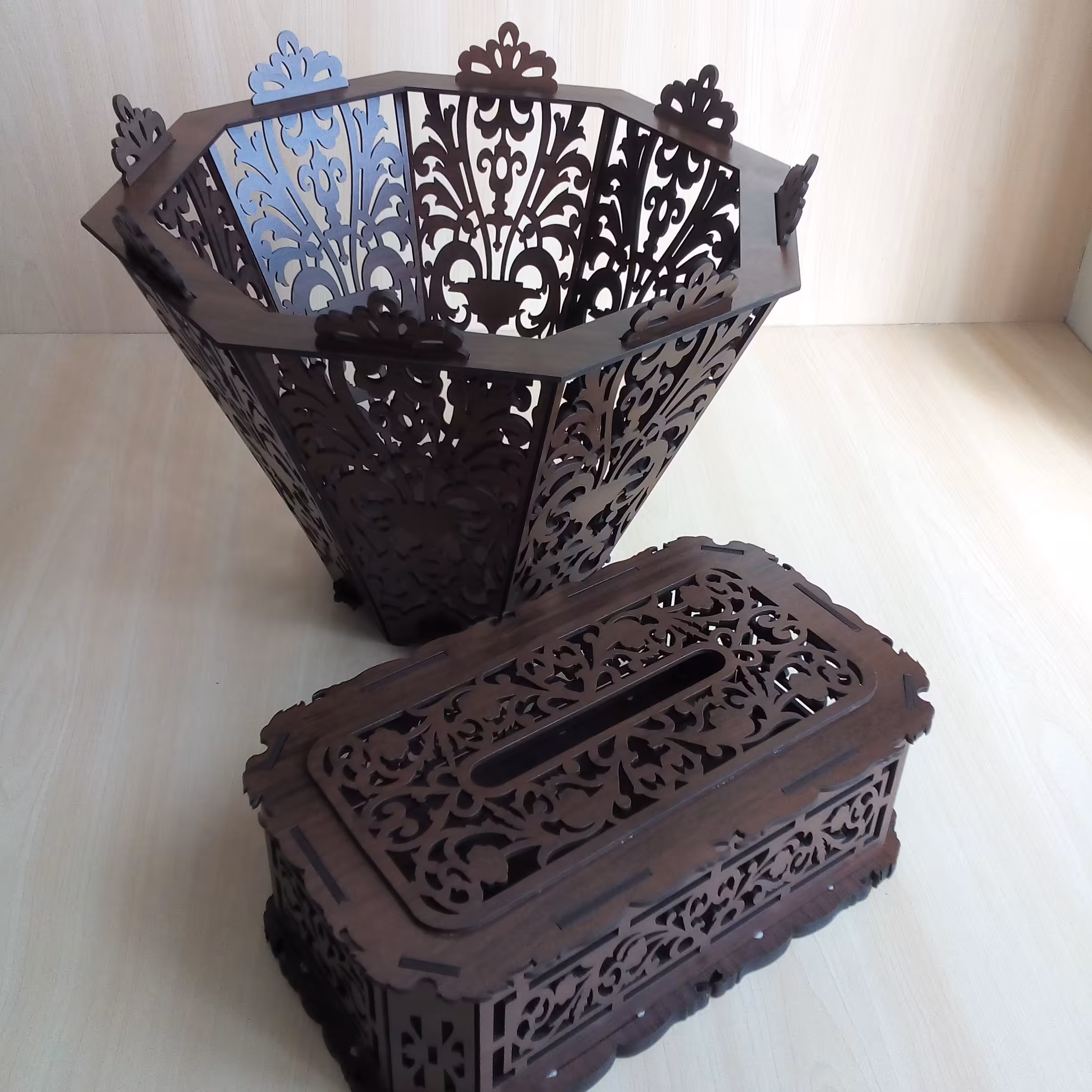 ست سطل و جعبه دستمال گل ایتالیایی