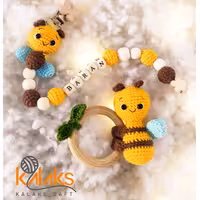 ست جغجغه و بند پستونک زنبور عسل دست بافت