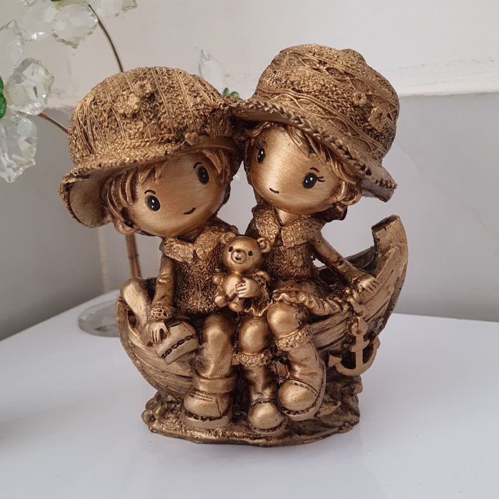 مجسمه دوستی پلی استر