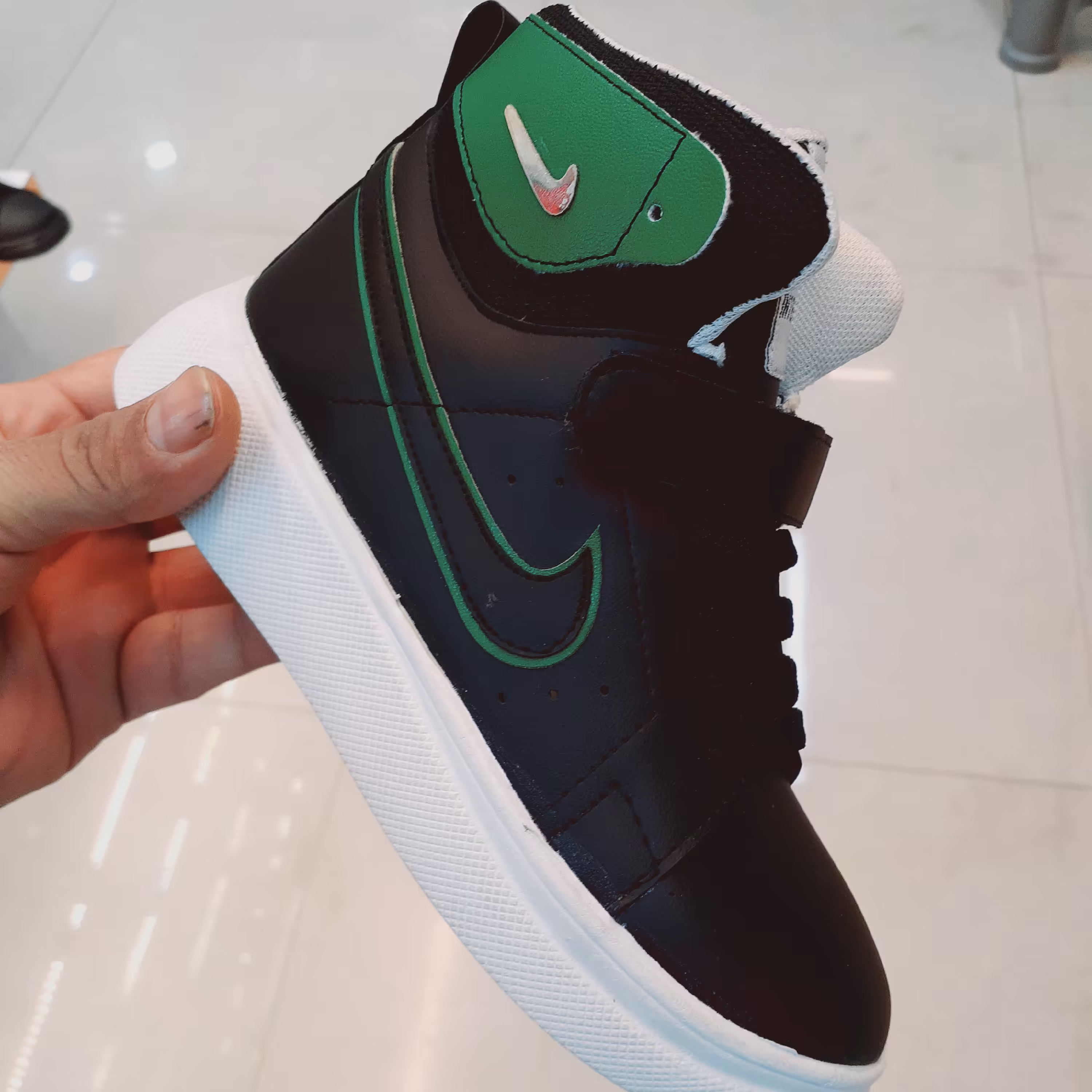 نیم ساق اسپرت