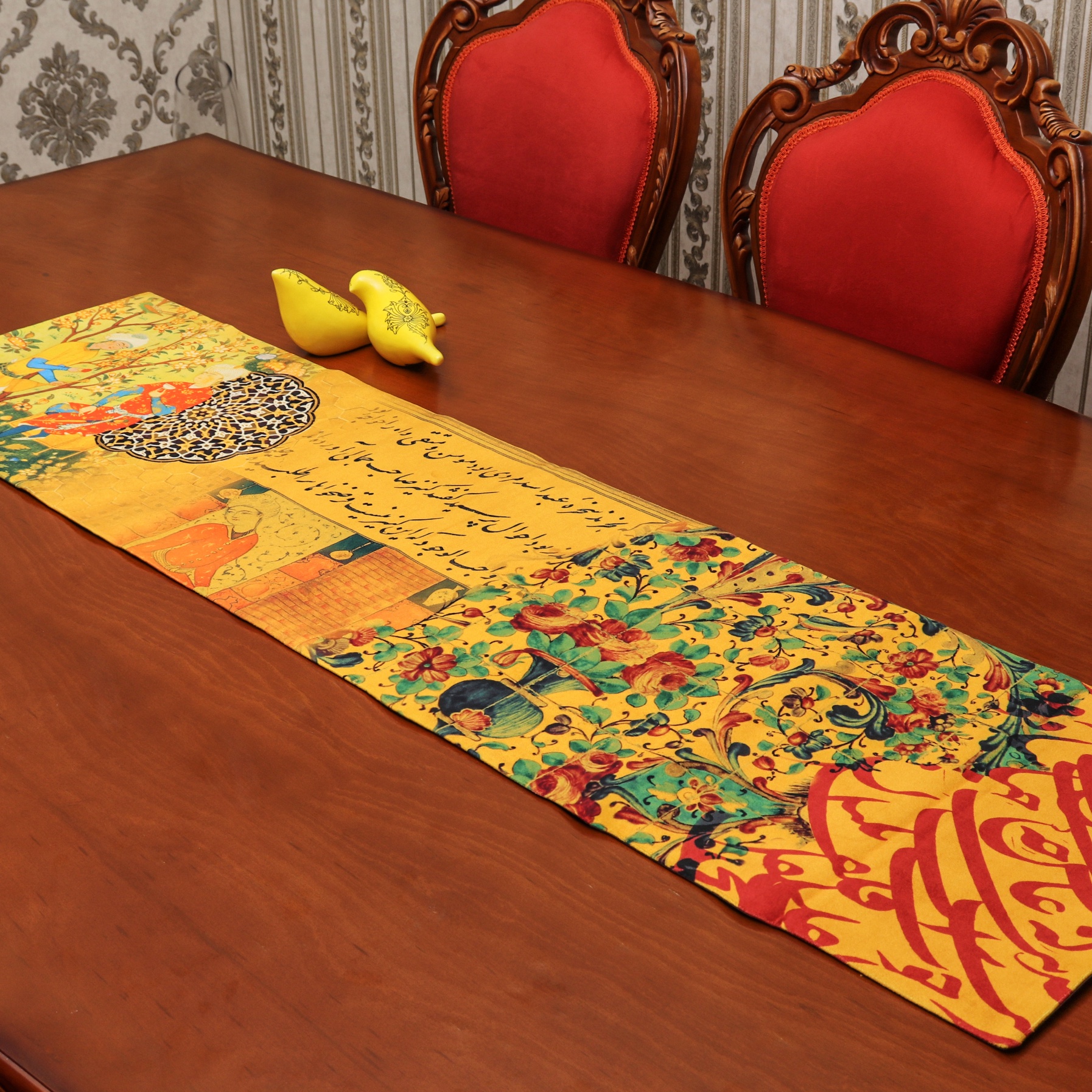 رانر سایز  130.35 مخمل آستردوزی طرح دیدار