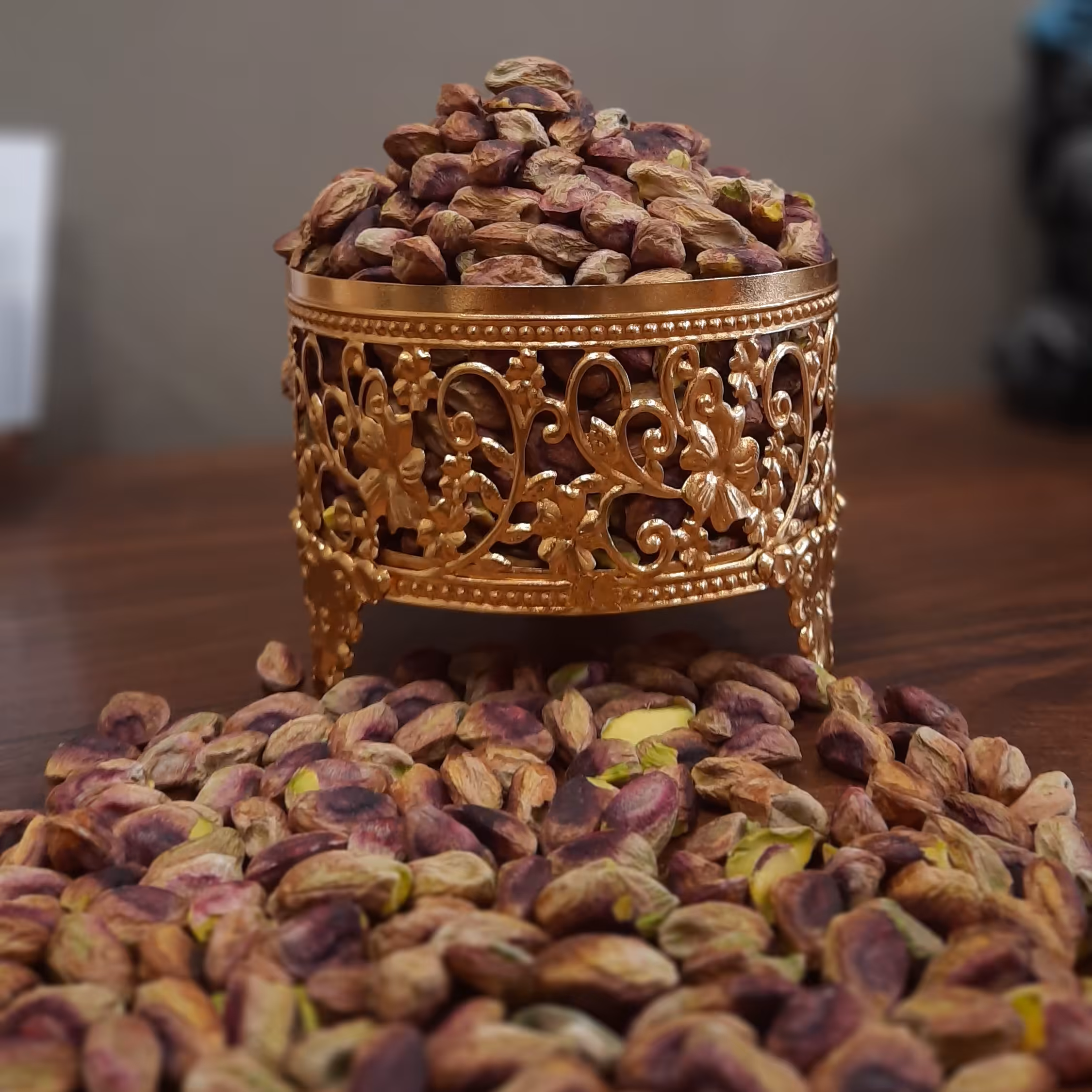 مغزپسته دست شکن