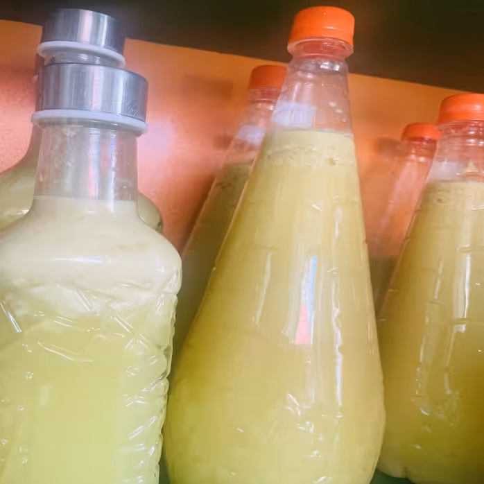 آبلیمو پالپدار تازه و طبیعی یک لیتری