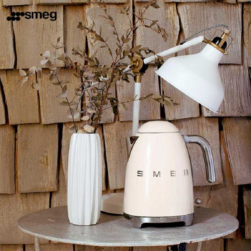 کتری برقی اسمگ بدون درجه کرم مدل SMEG KLF03