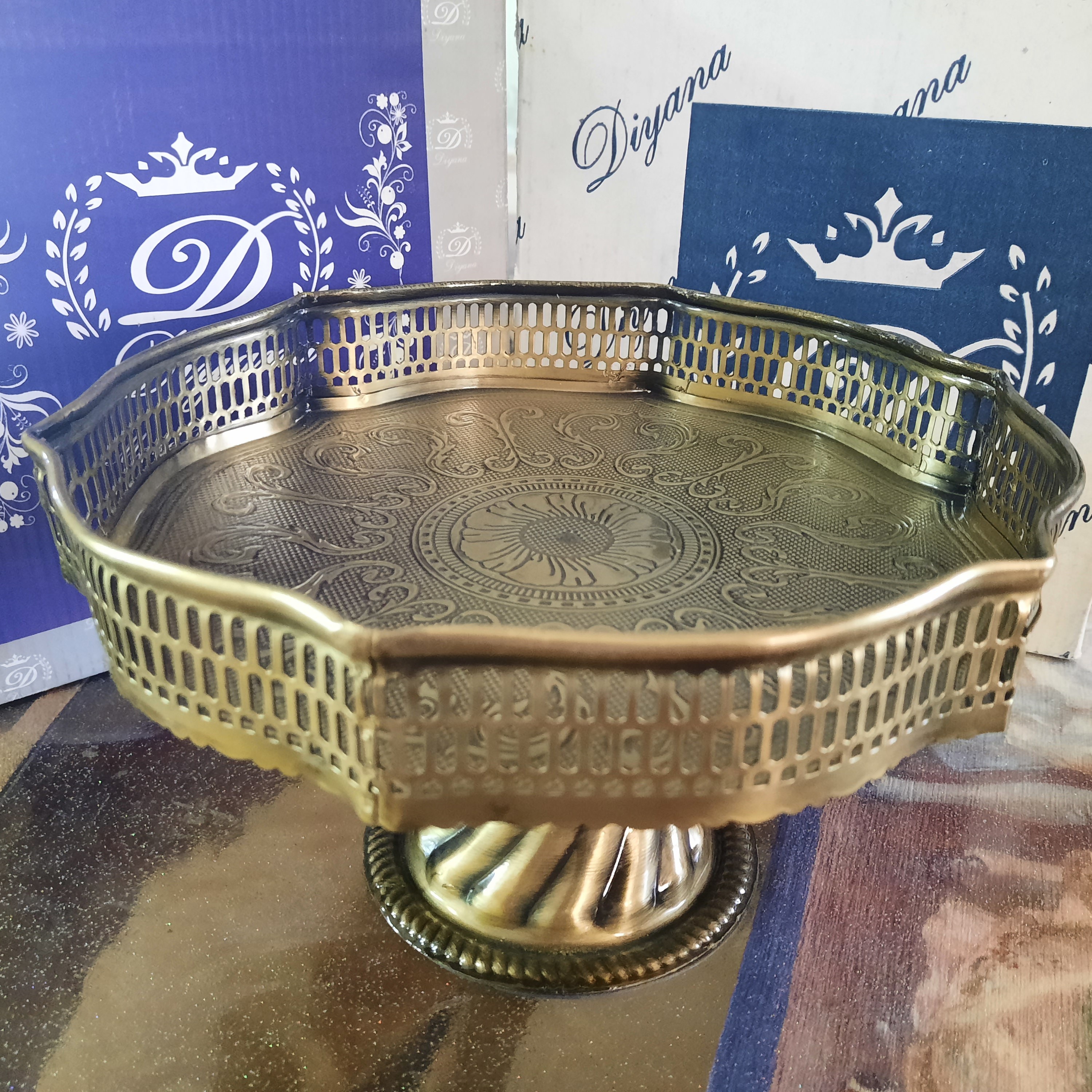 شیرینی خوری پایه دار تشریفات آنتیک