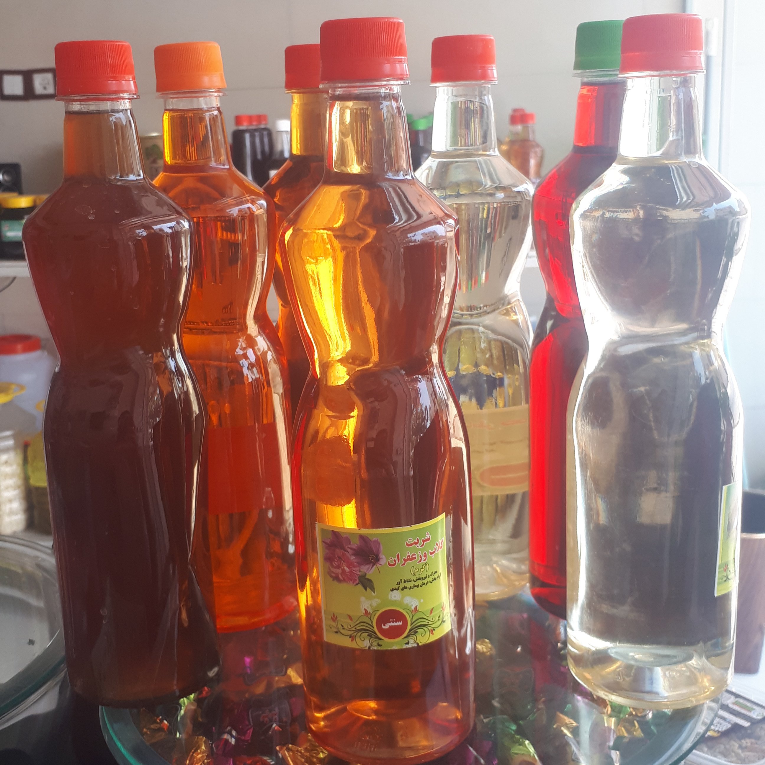 عرق گیاهی گلاب زعفران