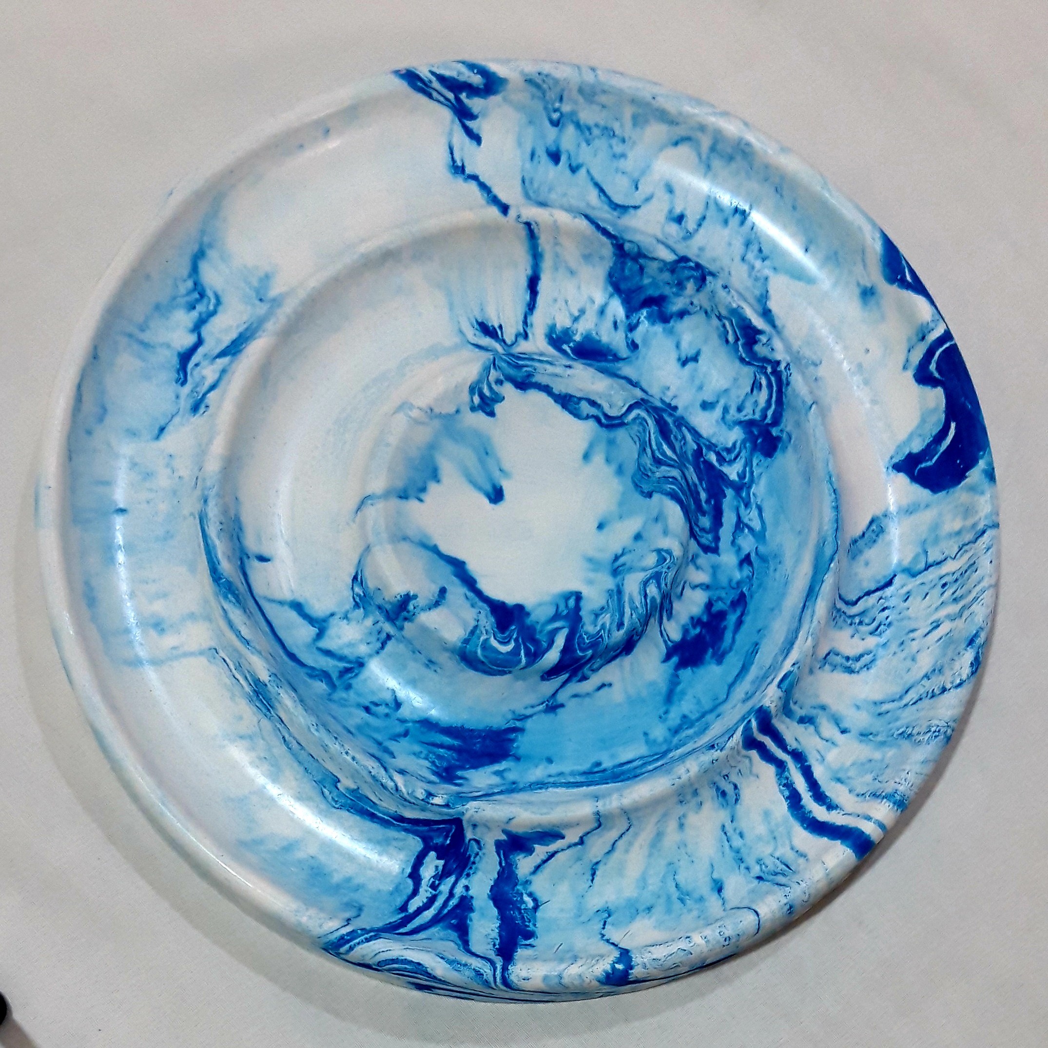 اردو خوری سنگی طرح دایره.