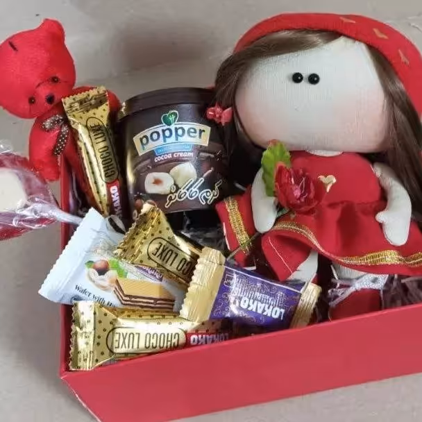 باکسهای ولنتاییینی برای روز عشاق هدیه ای ویژه از غرفه نیلوفرانه
