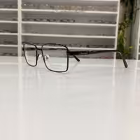 فرم عینک طبی فلزی رنگ مشکی طرح مستطیلی مناسب ساخت عینک طبی  مارک استارلایت و قیمت ارزان در عینک کاسپین بوشهر