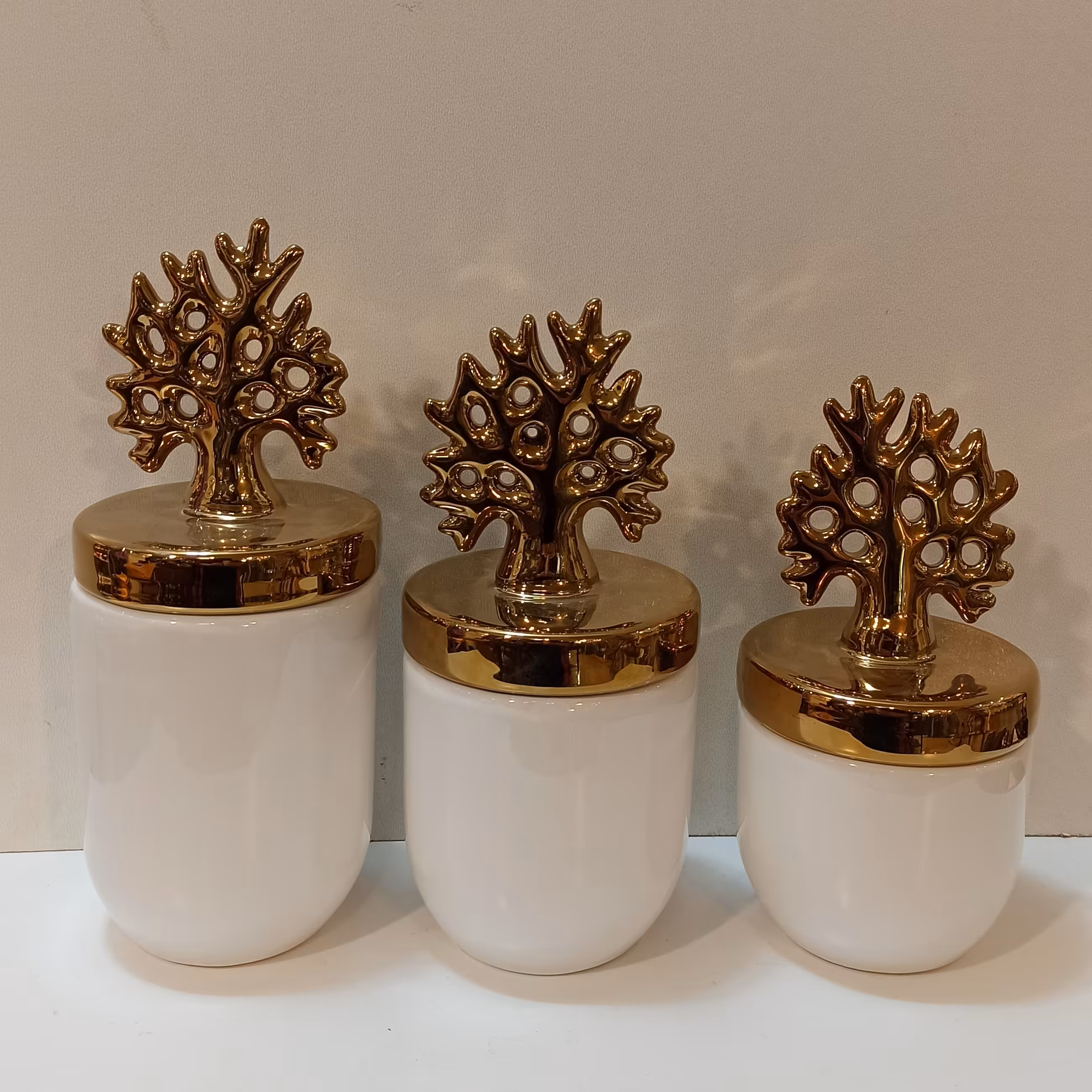 بانکه بانکه سرامیکی بانکه سه عددی بانکه سفید بانکه طلایی