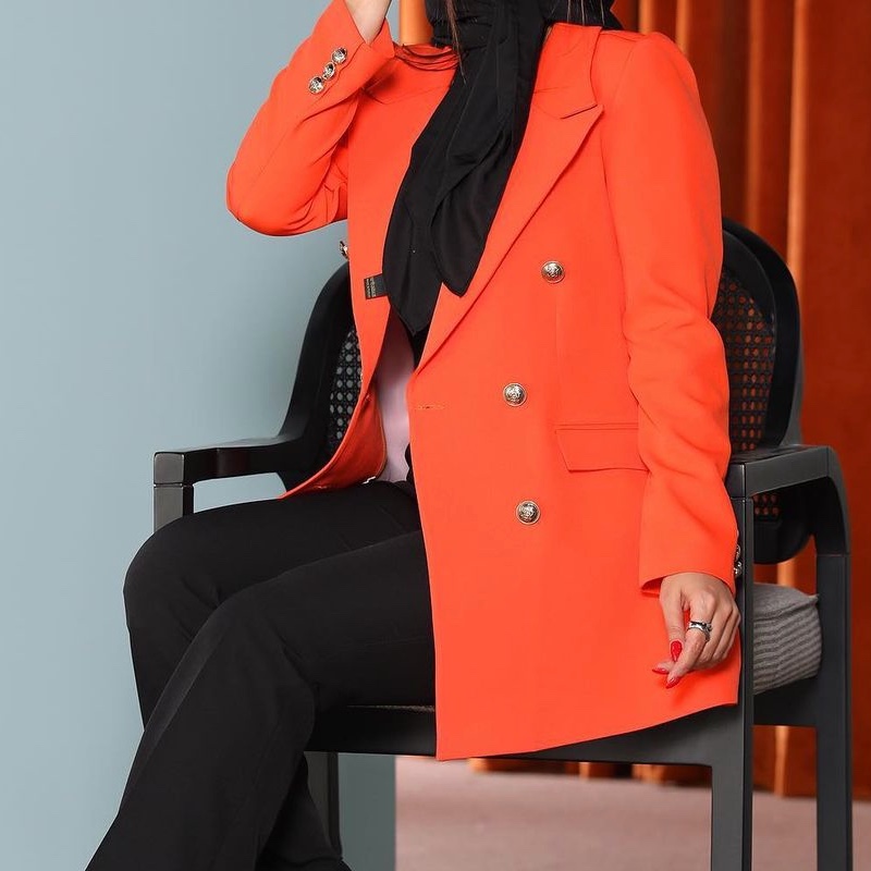 کت زنانه فیت شش دکمه کرپ مازراتی نخ توییست