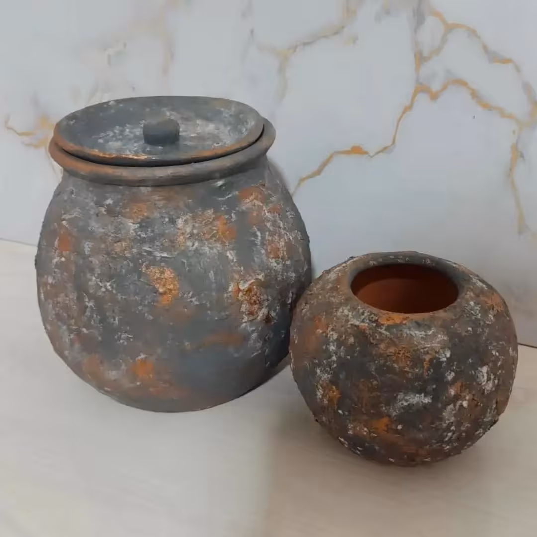 کوزه پتینه برجسته