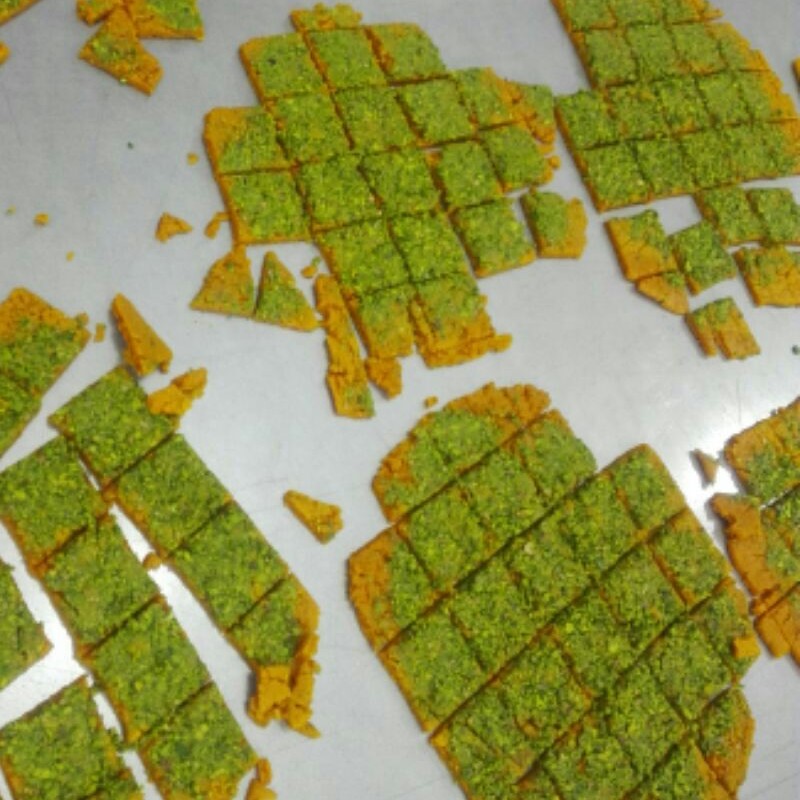 سوهان اعلا با روغن حیوانی درجه یک و گز اعلا، سوهان گل، لقمه، باقلوایی، حبه، آجیلی، ویژه، میکس با زیباترین بسته بندی