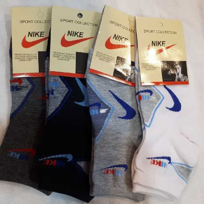  جوراب  ساق کوتاه پسرانه  و دخترانه پک 3 عددی طرح دار  و ساده       رنگبندی متنوع.        اقتصادی 