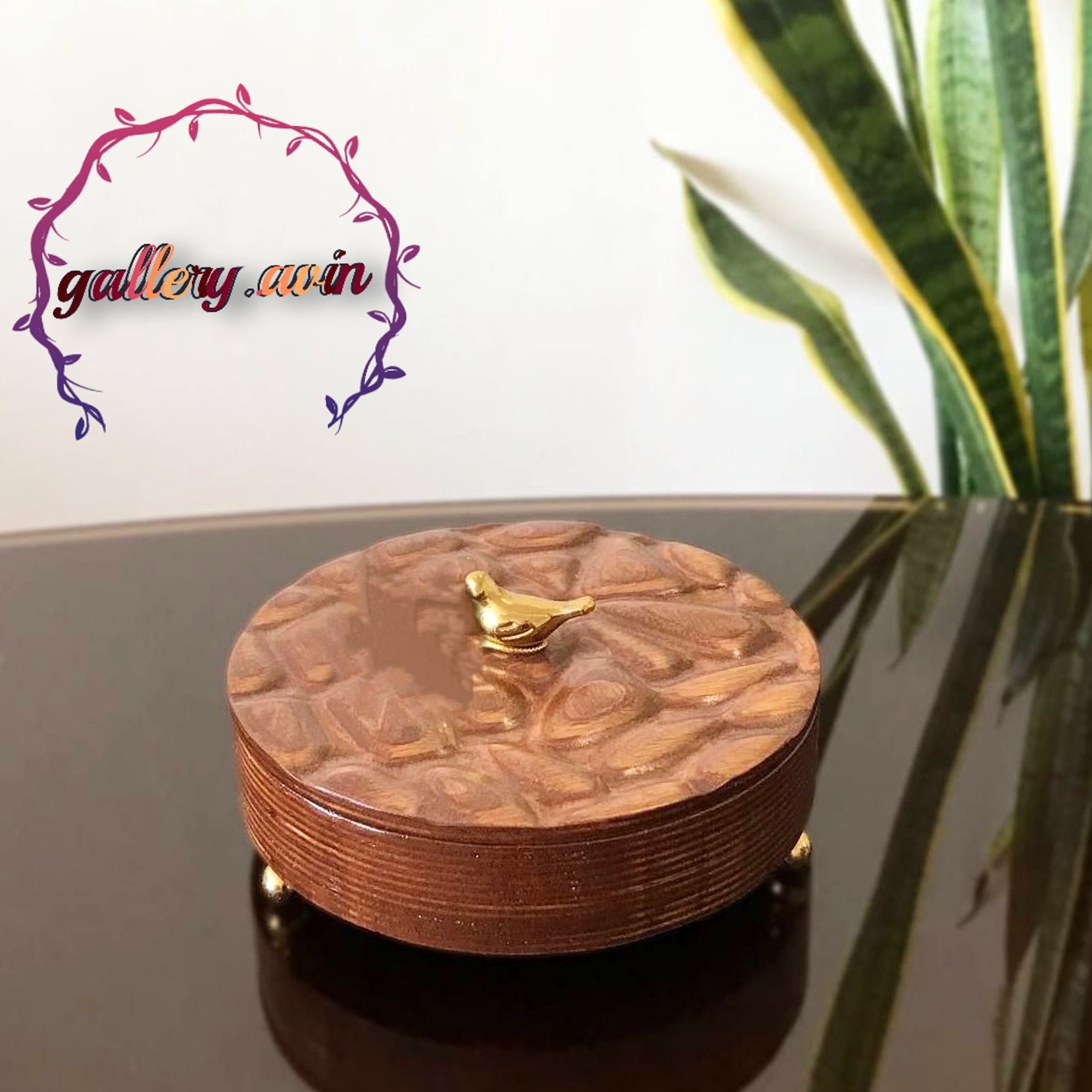 شکلات خوری تمام چوبی گرد طرح سنگی درب دار سایز کوچک(پس کرایه)