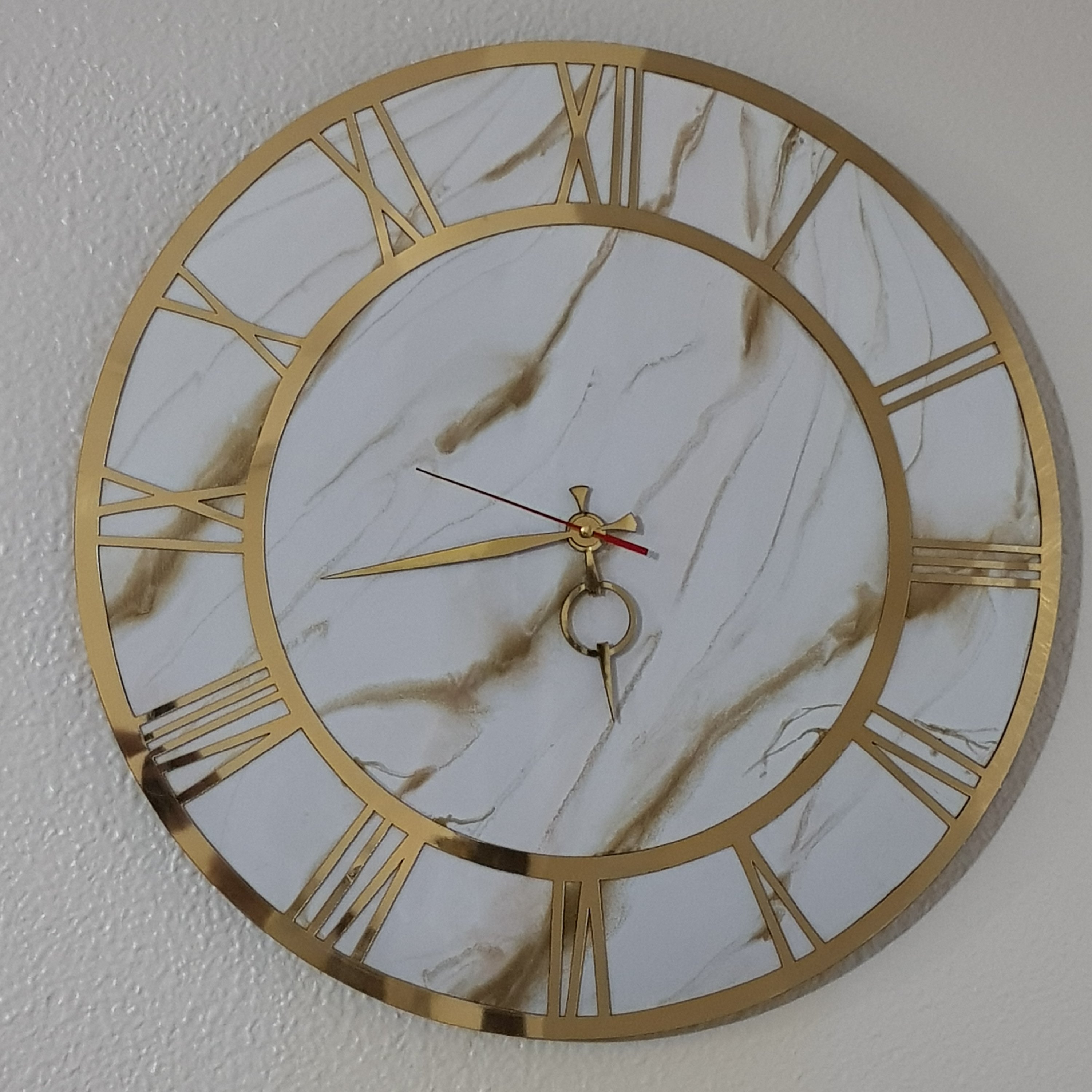 ساعت دیواری  از جنس رزین طرح مرمر 50سانتی