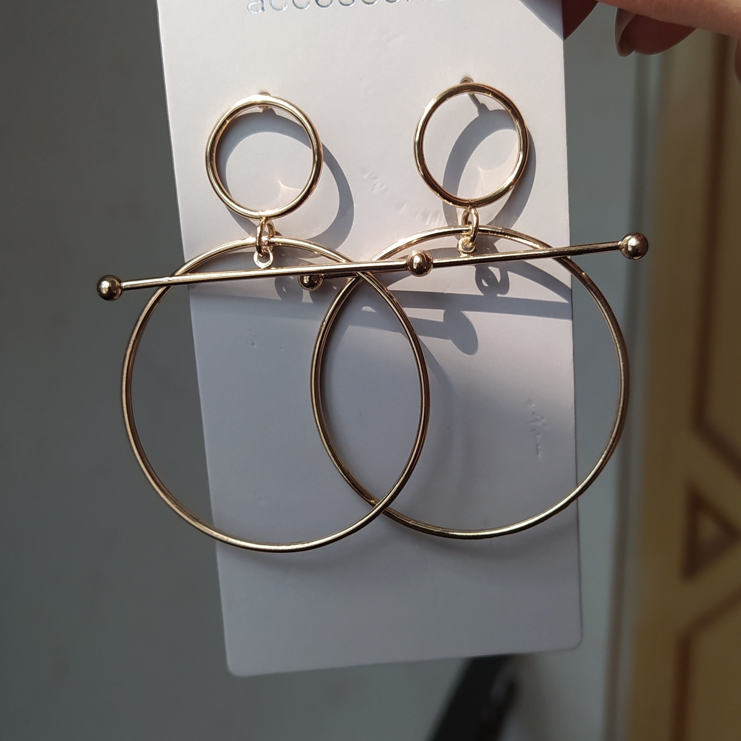 گوشواره حلقه ای متفاوت برنداکسسوری رنگ ثابت ضدحساسیت