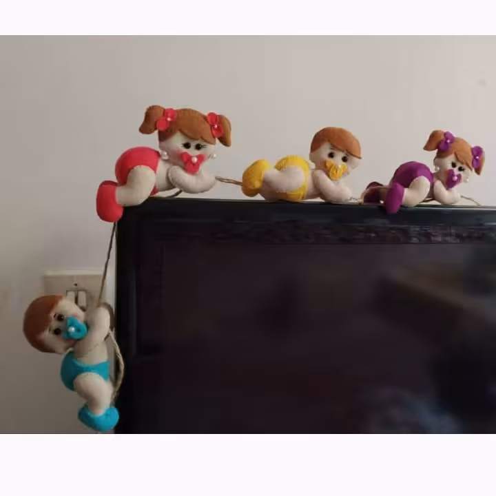 ریسه ال سی دی  و تخت طرح نی نی بازیگوش