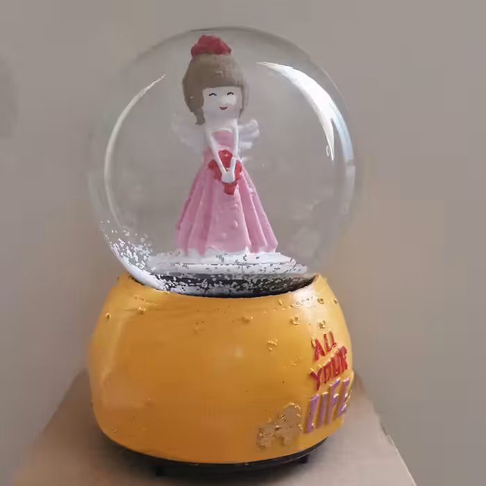 گوی موزیکال کوکی بزرگ دارای برف و چرخشی