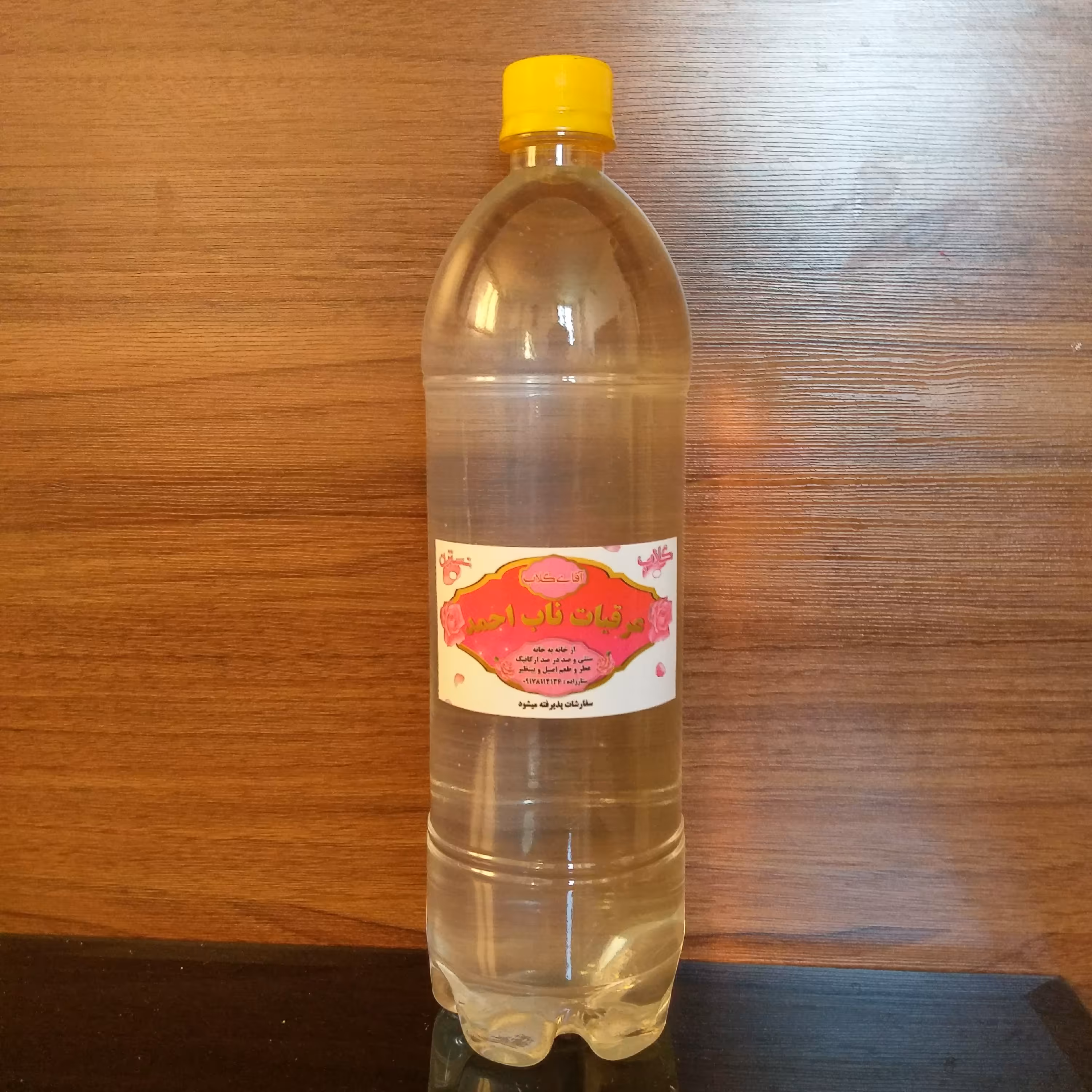 عرق نسترن سنتی با عیار بالا  یک لیتر  