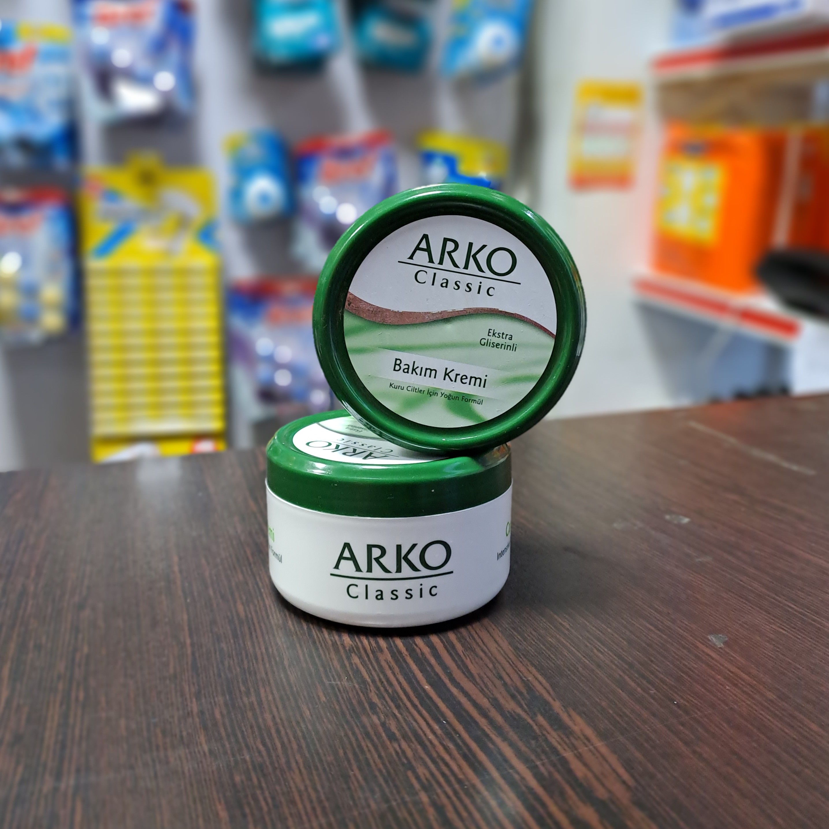 کرم مرطوب کننده آرکو کلاسیک مخصوص پوست های خشک 150 میل