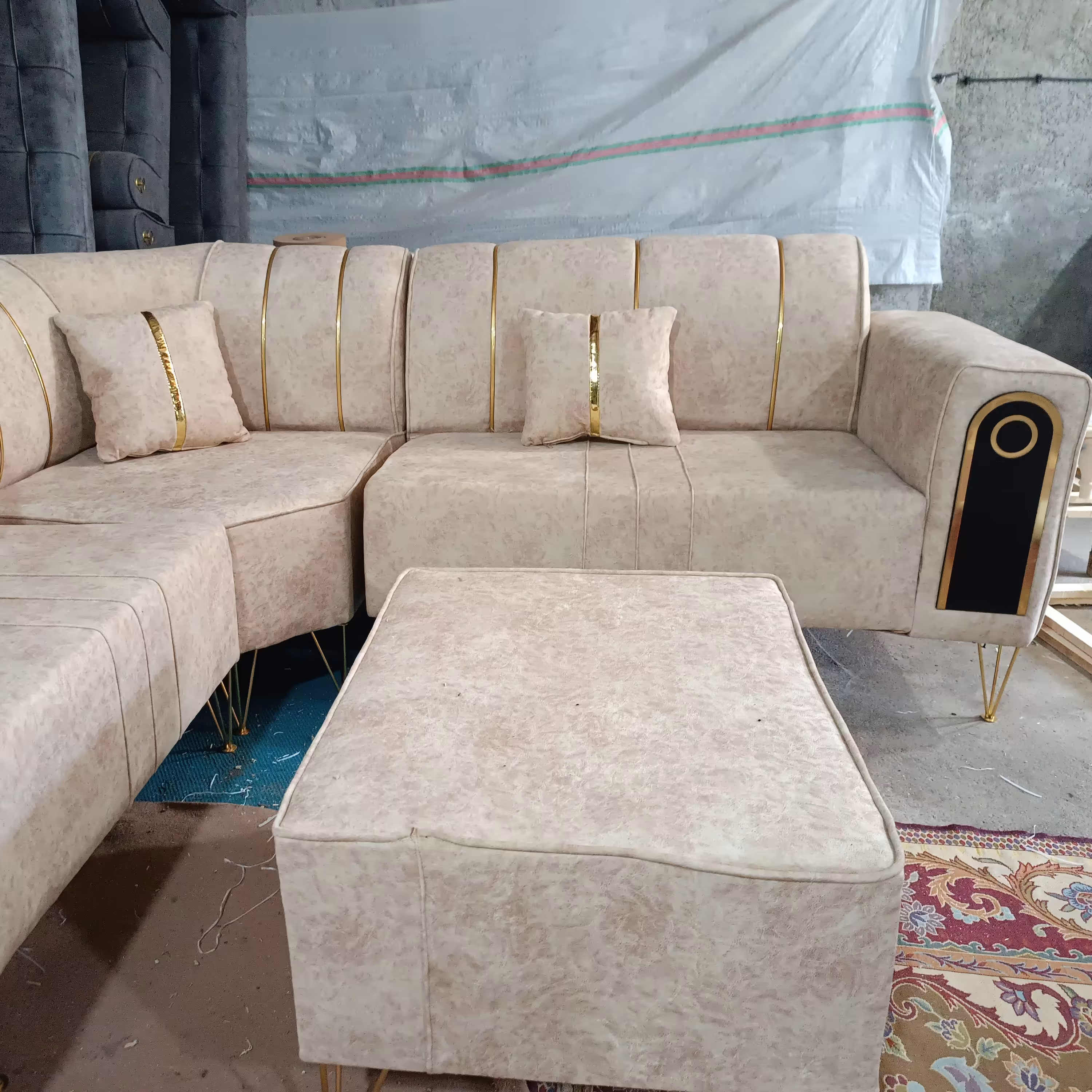 مبل ال تی وی 