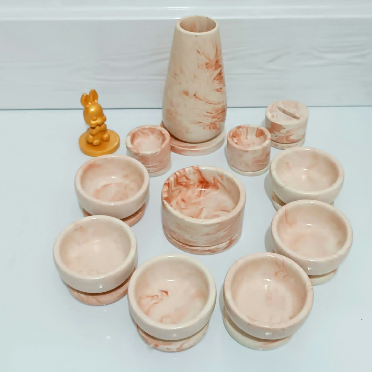 ظروف هفت سین سنگ مصنوعی رنگ ابرو بادی ( گلبهی)