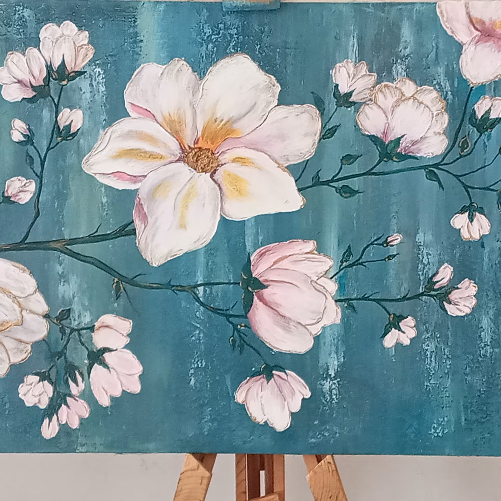 تابلو نقاشی طرح شکوفه  اجرا شده با ورق طلا و اکریلیک و تکسچر  روی بوم 