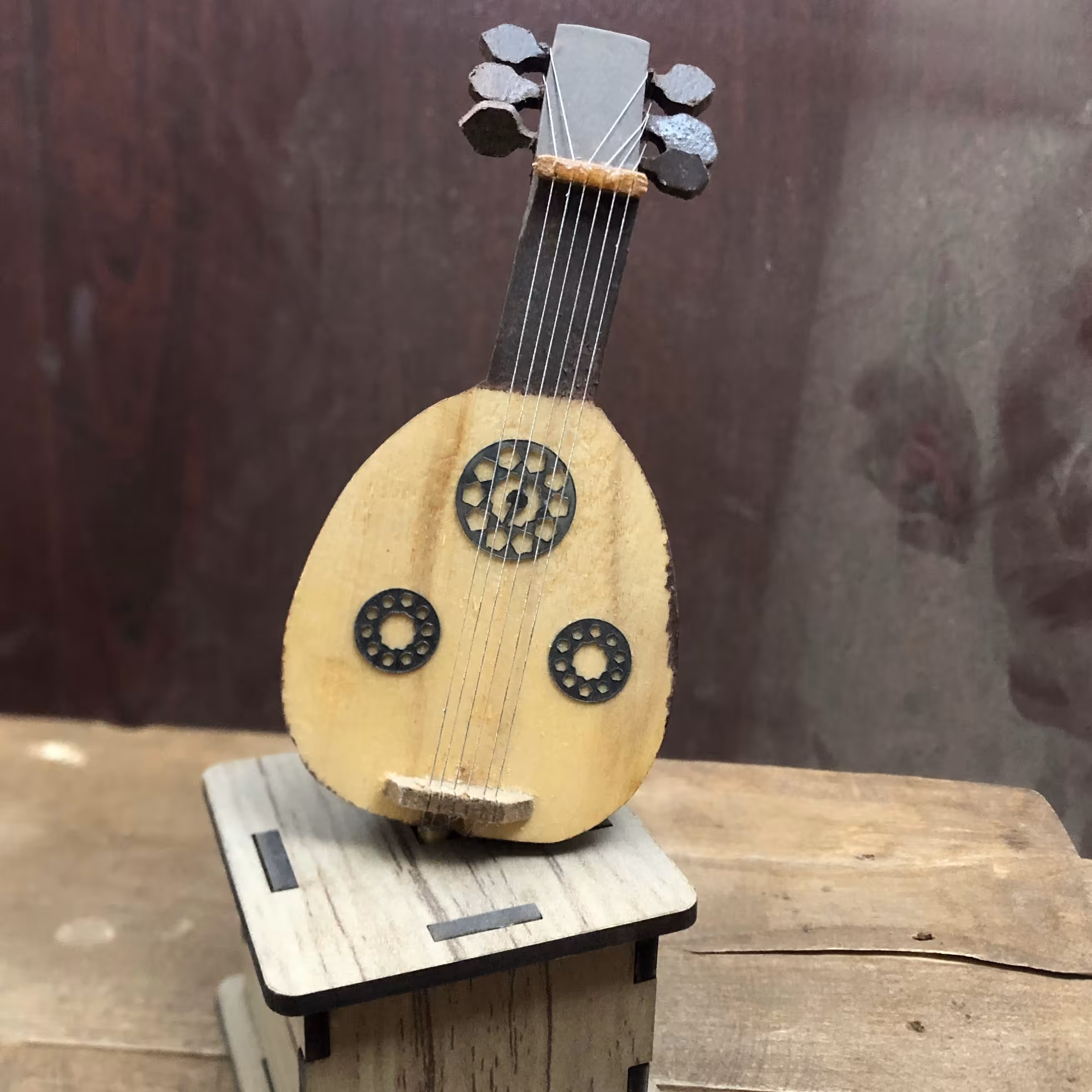 عود چوبی منیاتوری کار دست 