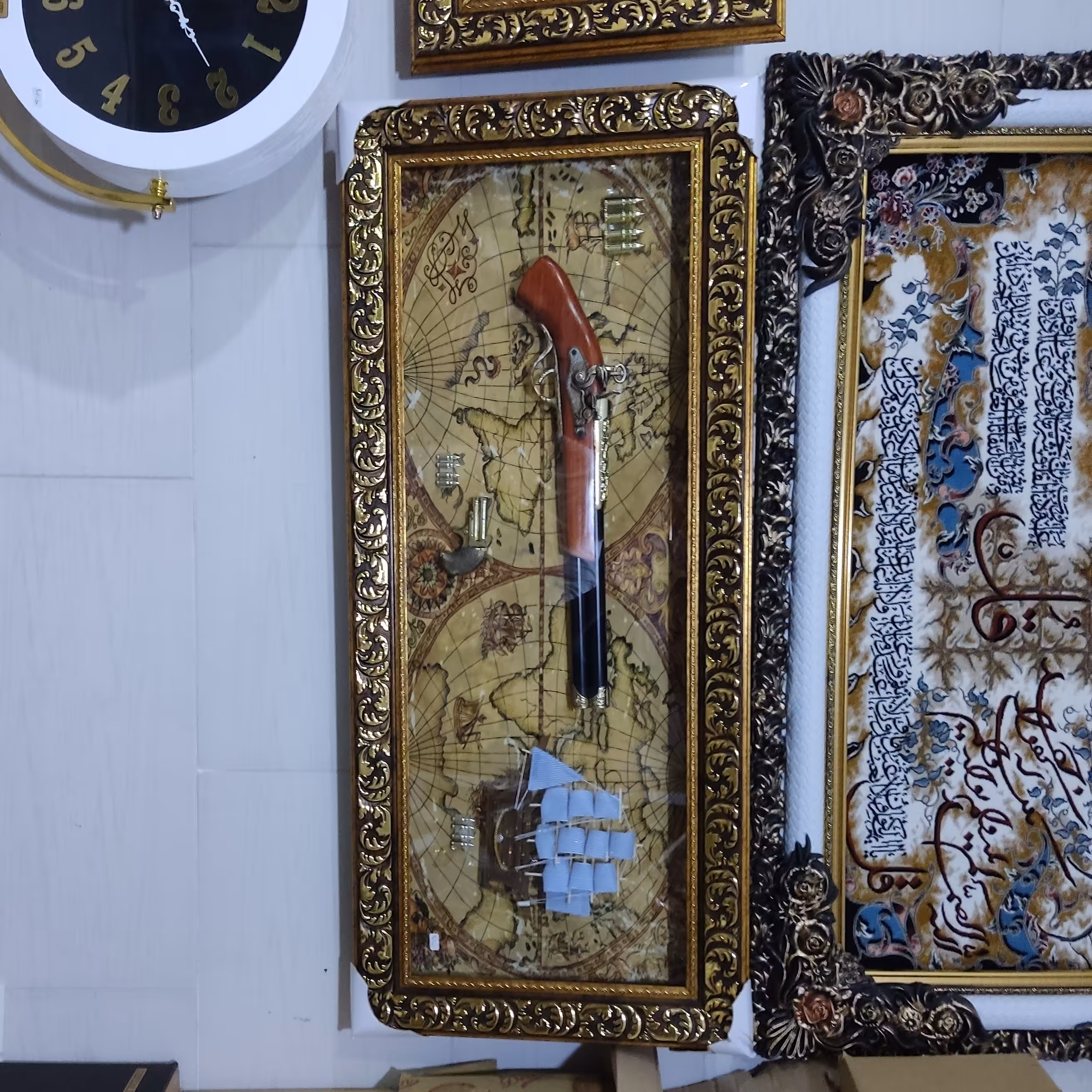 تابلو تپانچه 