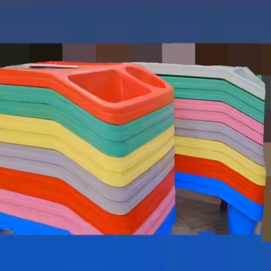 میز  همراه همه کاره در رنگبندی متنوع قابل استفاده از خردسال تا سالمندان لطفا قبل از سفارش موجودی بگیرید تک و عمده 