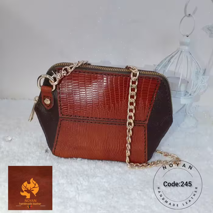 کیف چرم طبیعی دستدوز شش ضلعی تکه دوزی
