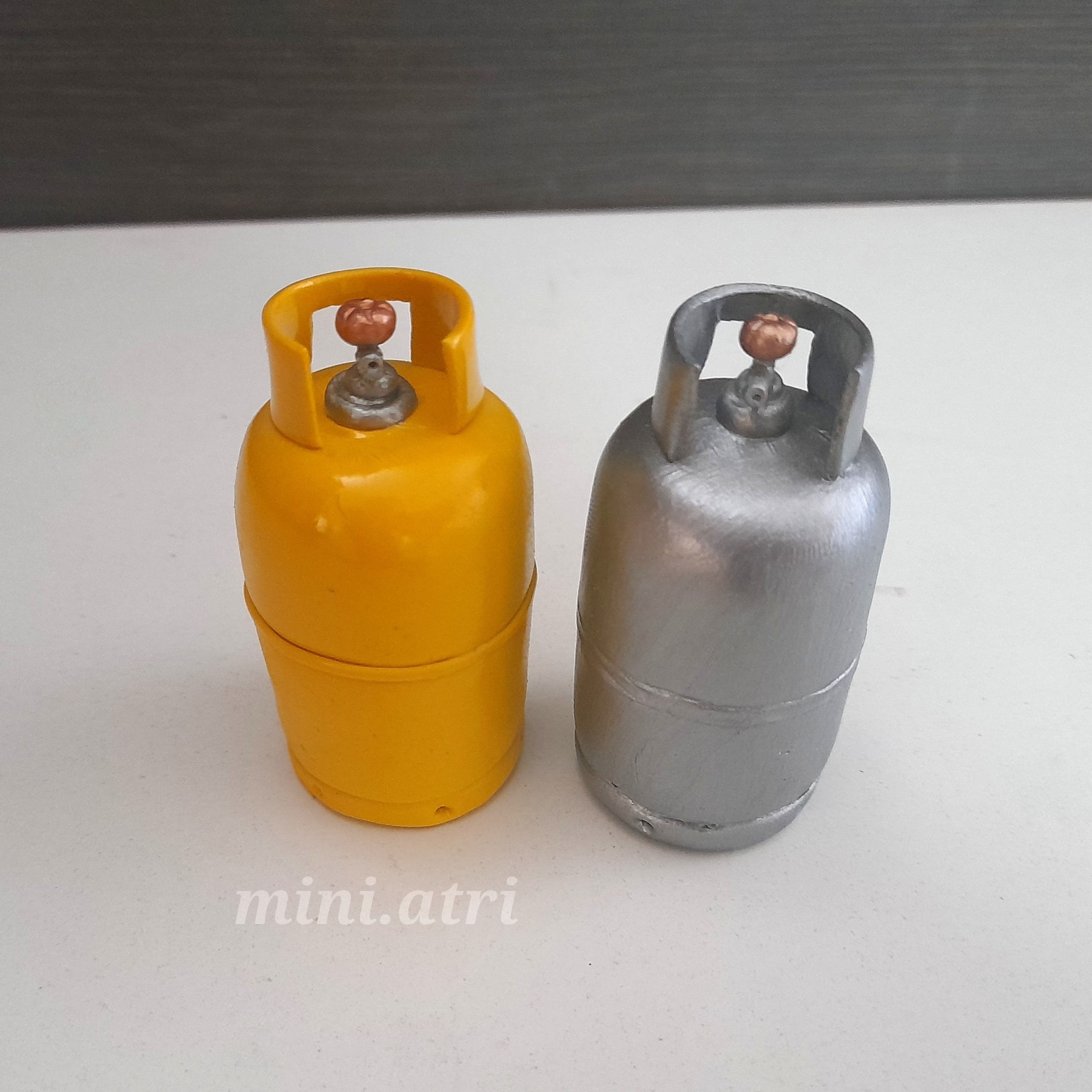 مینیاتوری مدل کپسول گاز ( مجموعه 2 عددی)