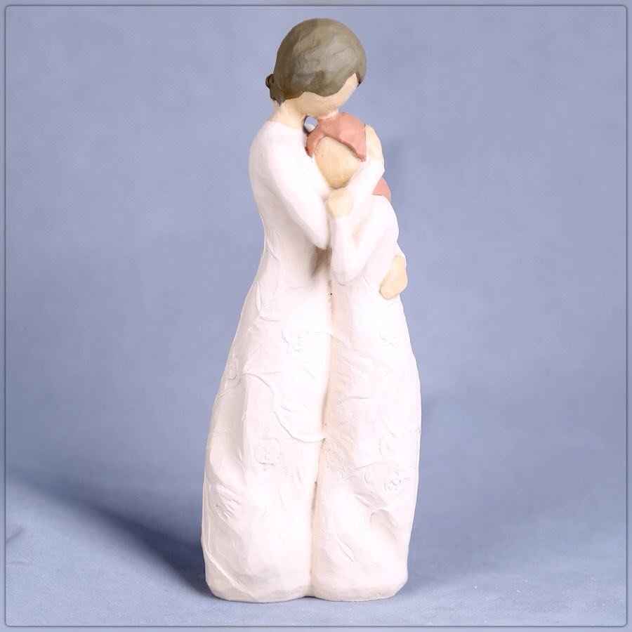 مجسمه ویلوتری مدل "در بغل من"