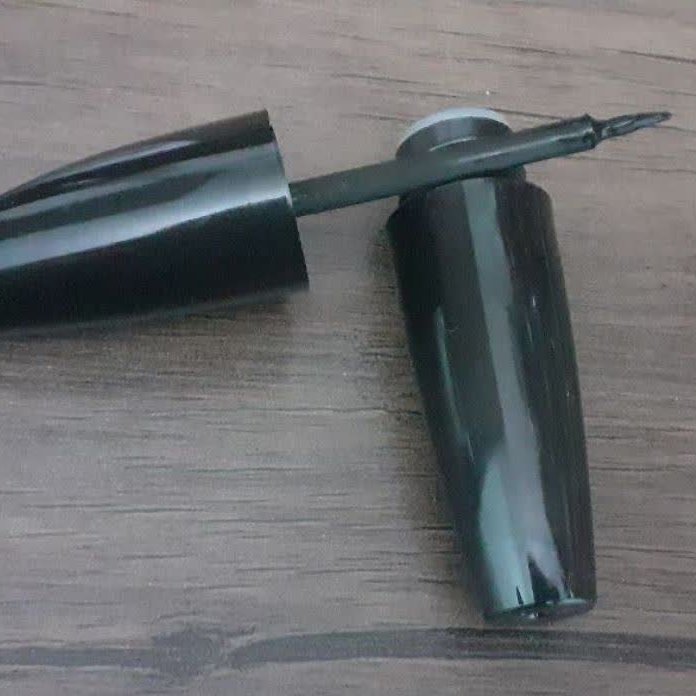 ریمل گیاهی(برپایه گلاب اعلی حجم دهنده و پرپشت کننده و بلند کننده مژه)