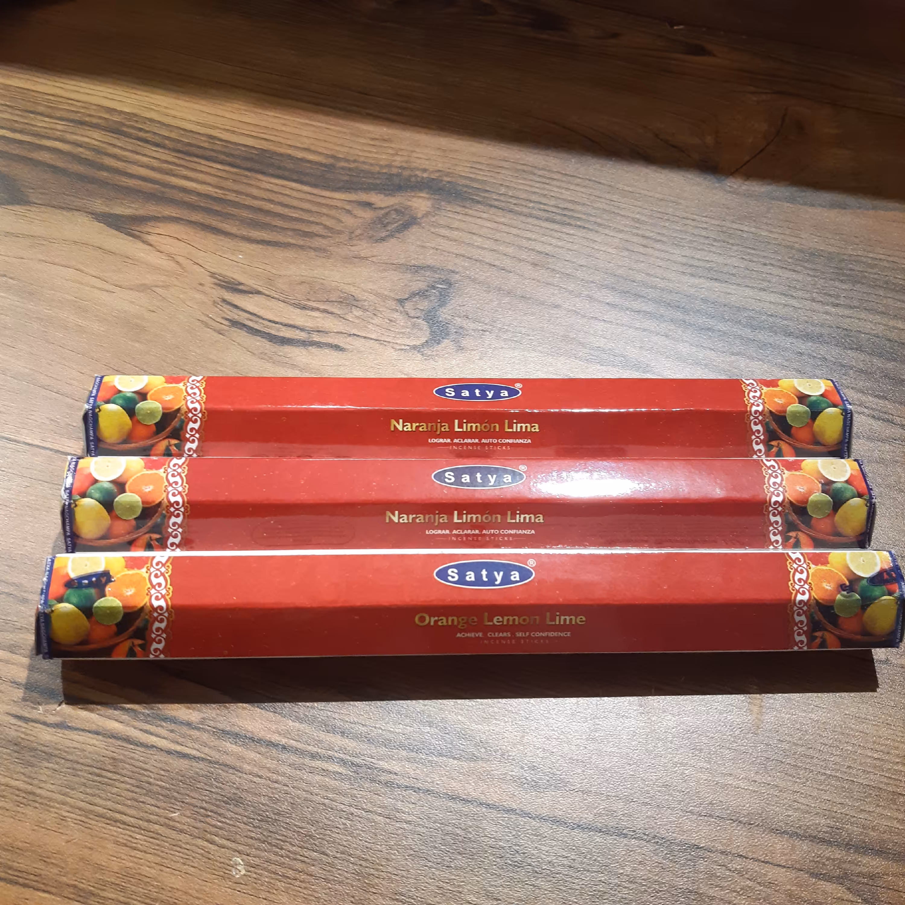 عود میوه ای ترکیب نارنج،لیمو و پرتقال برند ساتیا با تخفیف ویژه در بسته بندی 20 عددی