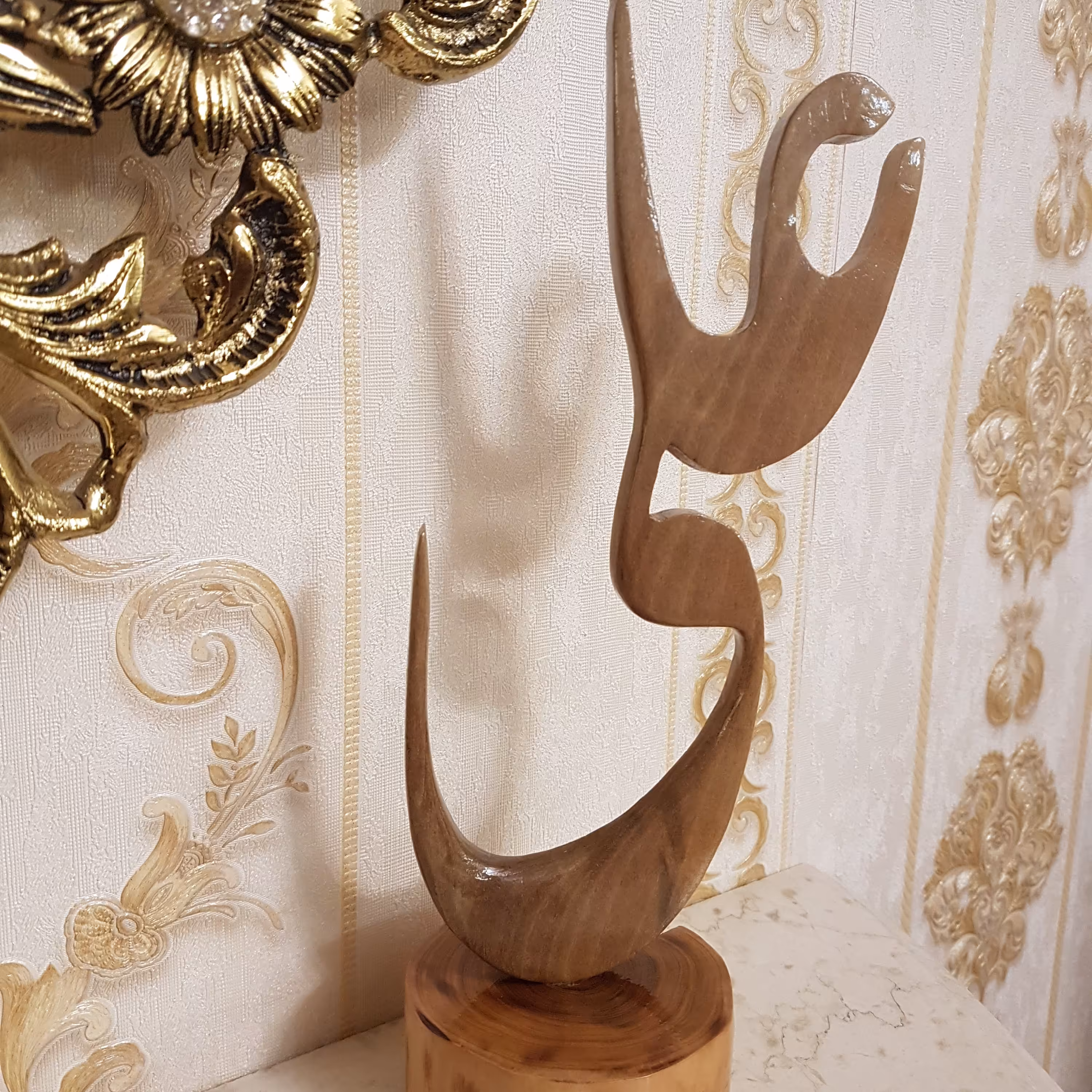 تندیس اسم علی از چوب گردو پس کرایه