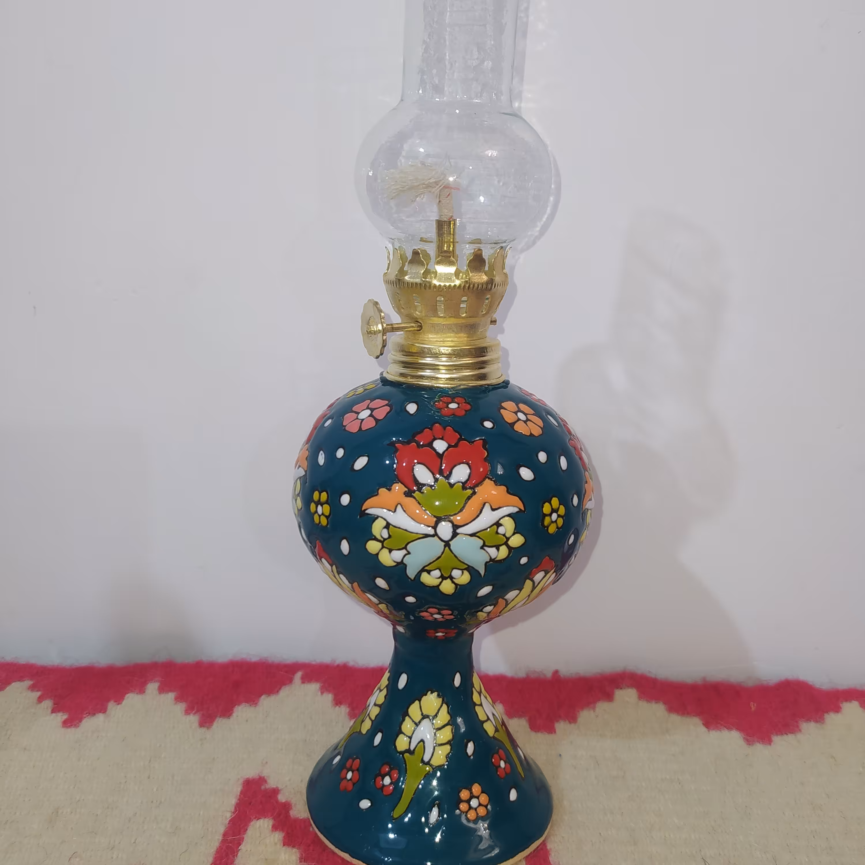 چراغ نفتی مینا کاری شده 