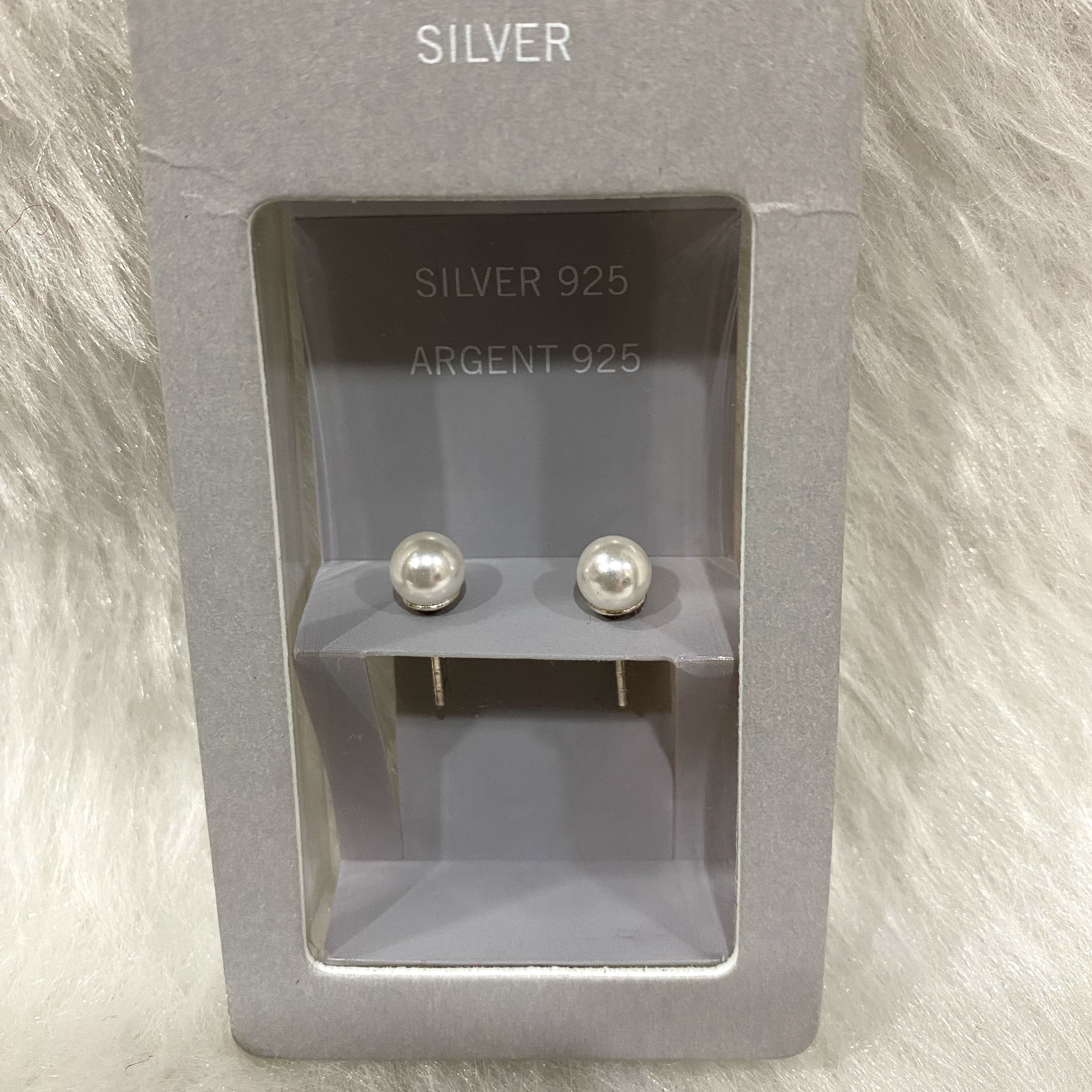 گوشواره میخی نقره با عیار 925حک شده روی گوشواره برند اروپایی