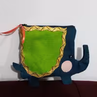 جامدادی ویا کیف نمدی طرح حیوانات(فیل) 