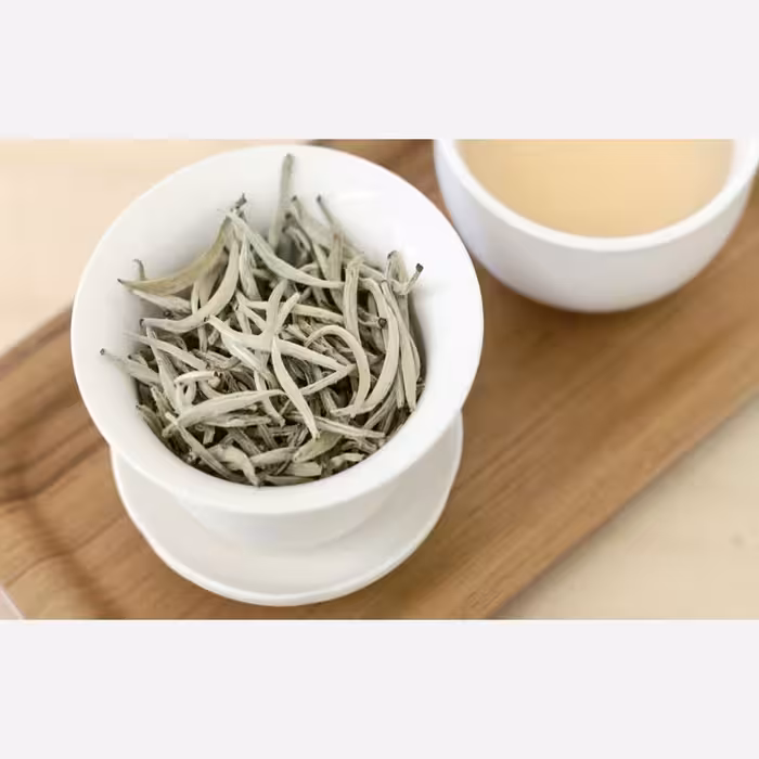 چای سفید خارجی  اصل سوزنی و پرز دار(50گرم)