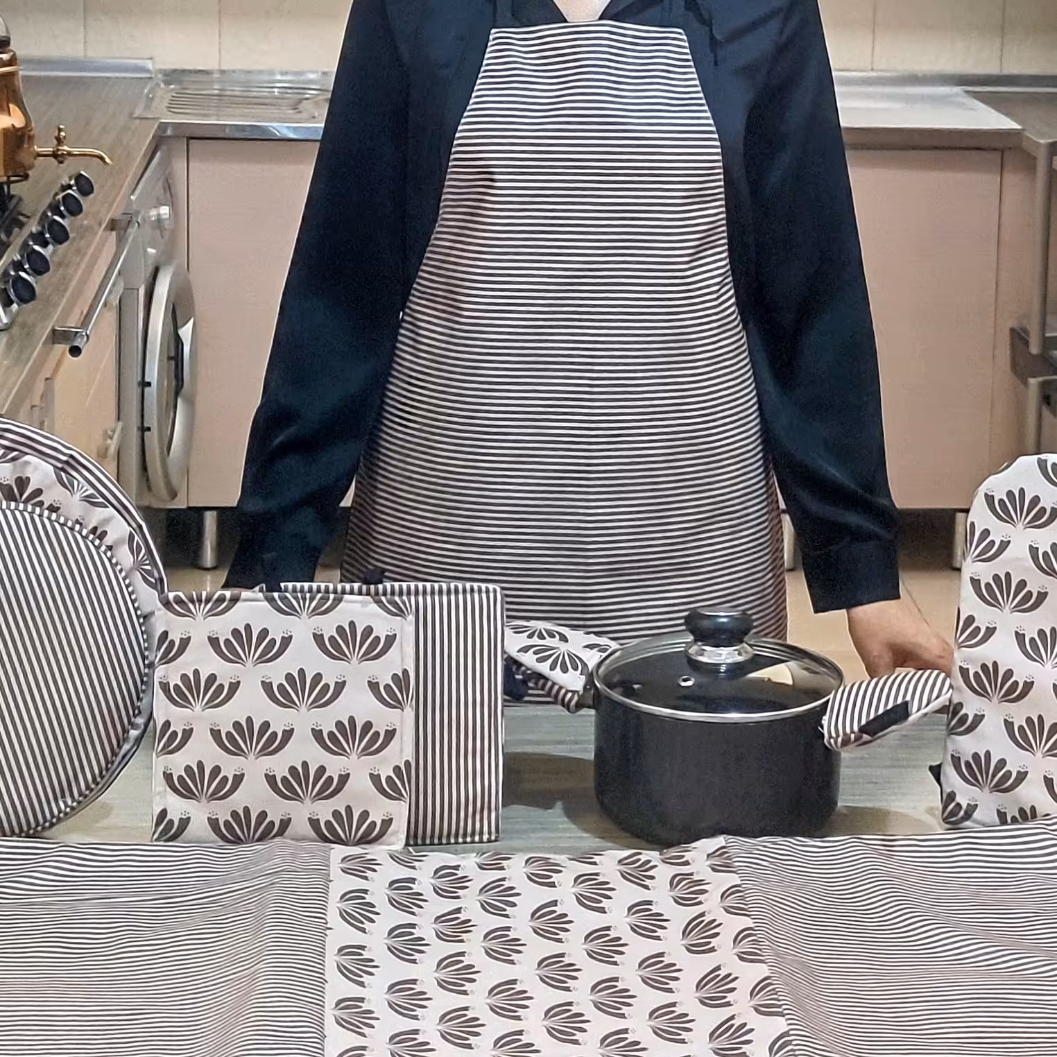 سرویس یازده پارچه آشپزخانه 