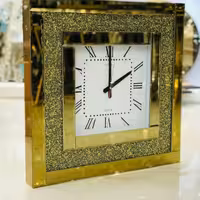 ساعت دیواری نگینی