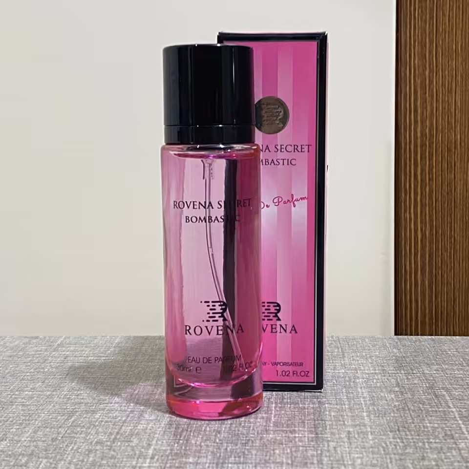 عطر جیبی ویکتوریا سکرت بامبشل ماه بانو (30میل)