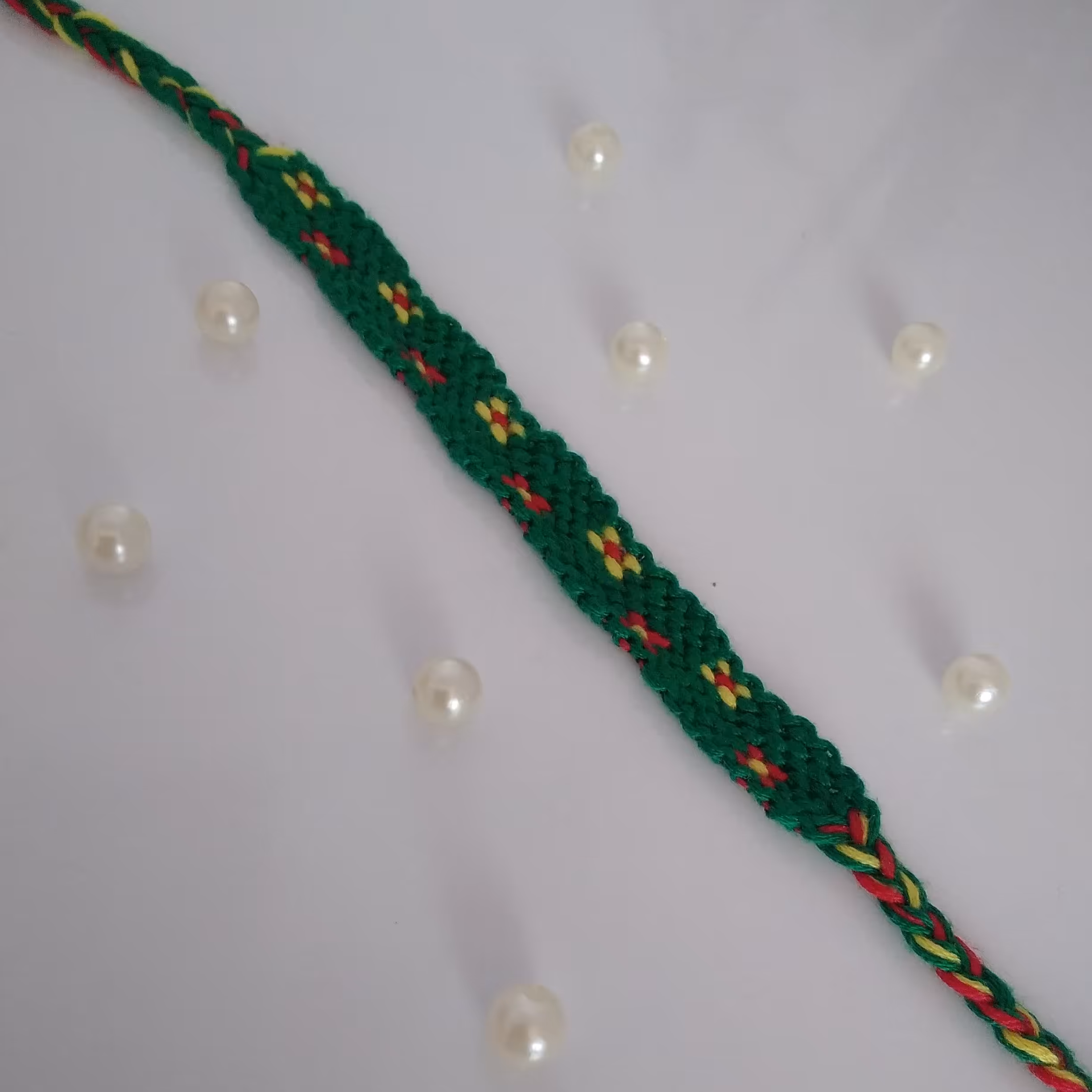 دستبند دوستی طرح گل (کاملا دست ساز)