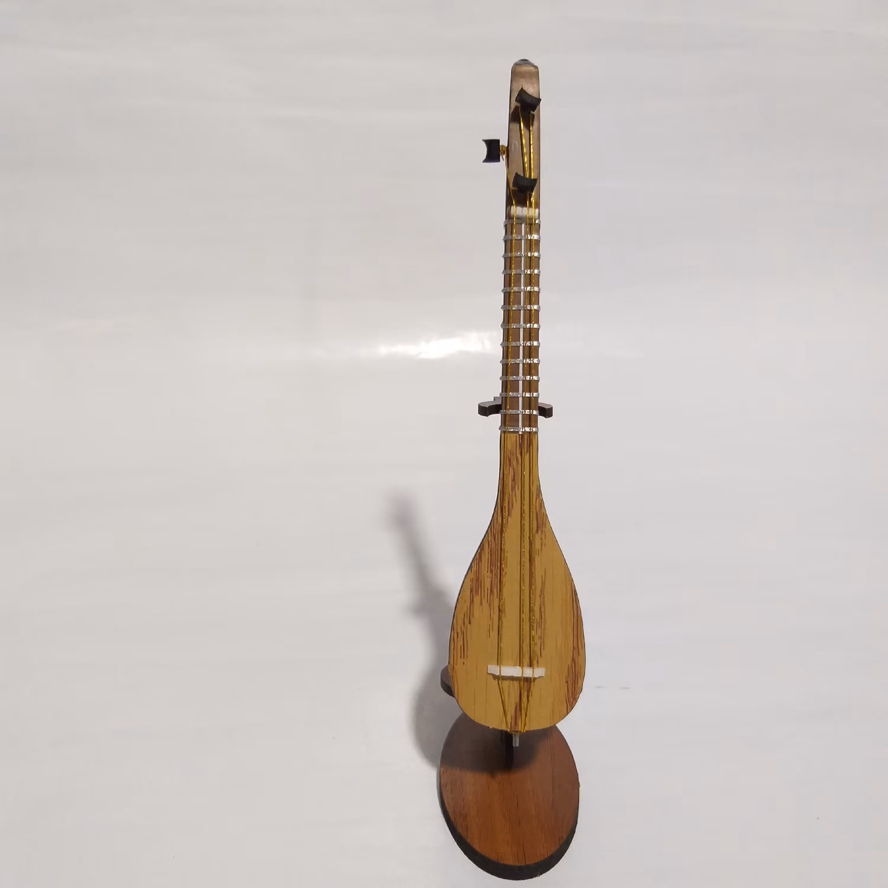 ماکت ساز تنبور