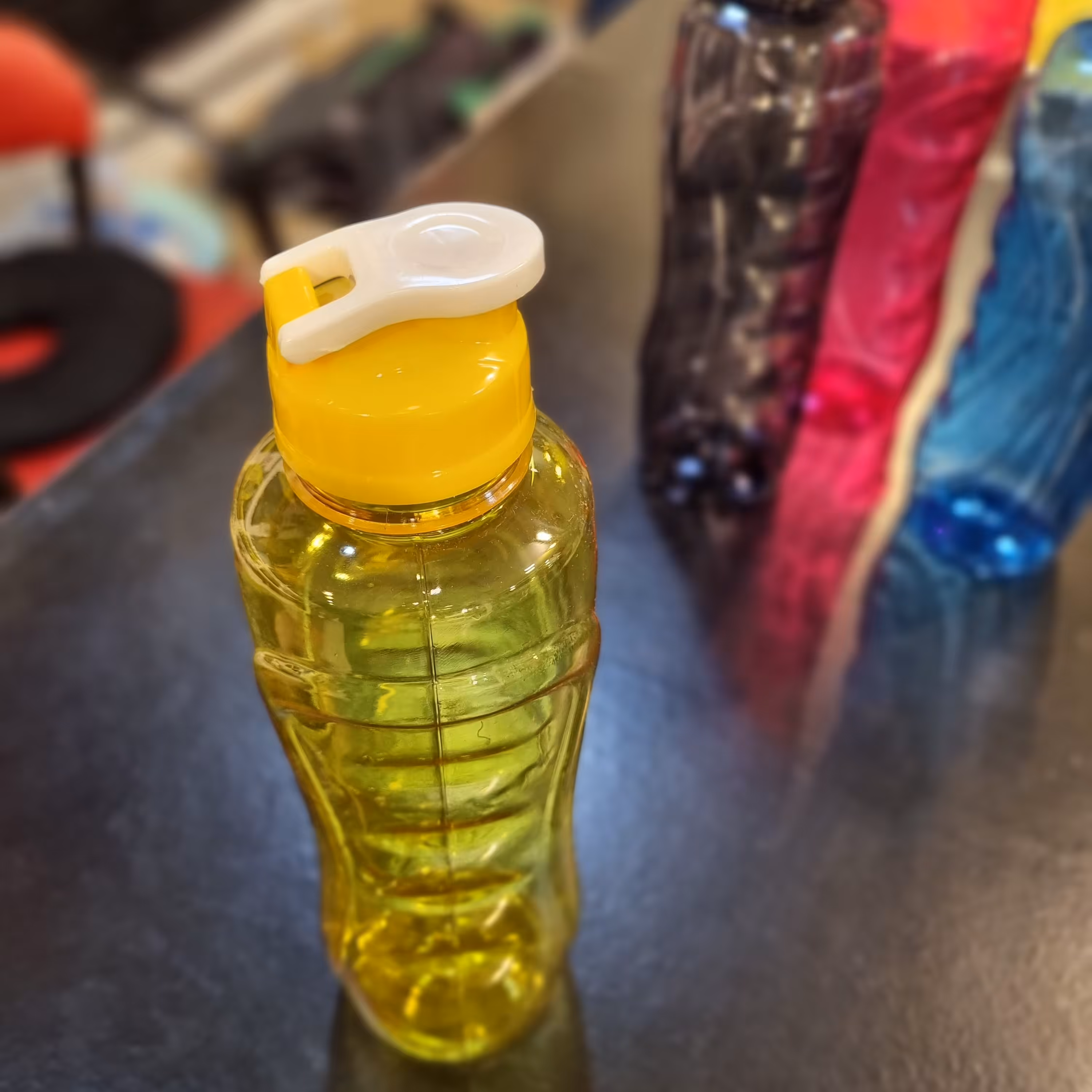 قمقمه رنگی و ساده