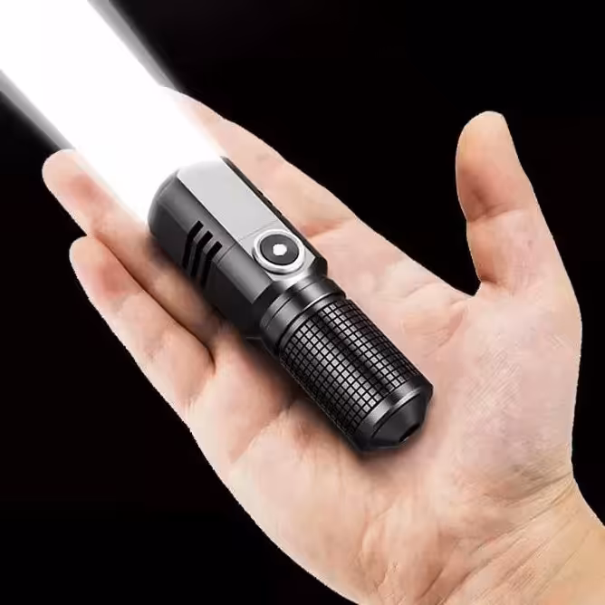 برای اولین بار در ایران چراغ قوه بسیار کوچک با نور فوق العاده